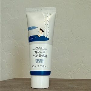Round Lab Birch Juice Moisturizing Cleanser Travel Size